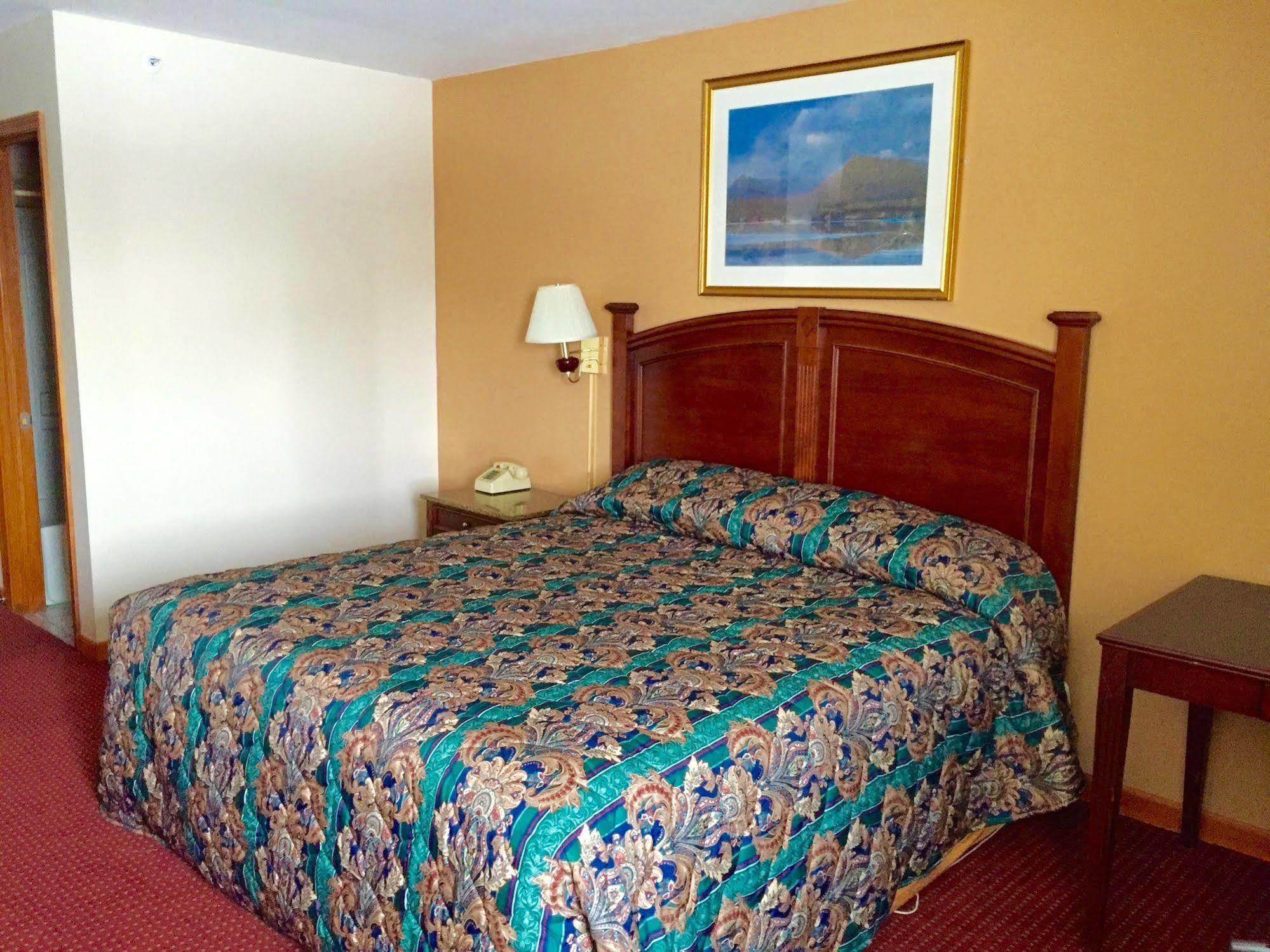Executive Inn And Suites ווקיגן מראה חיצוני תמונה